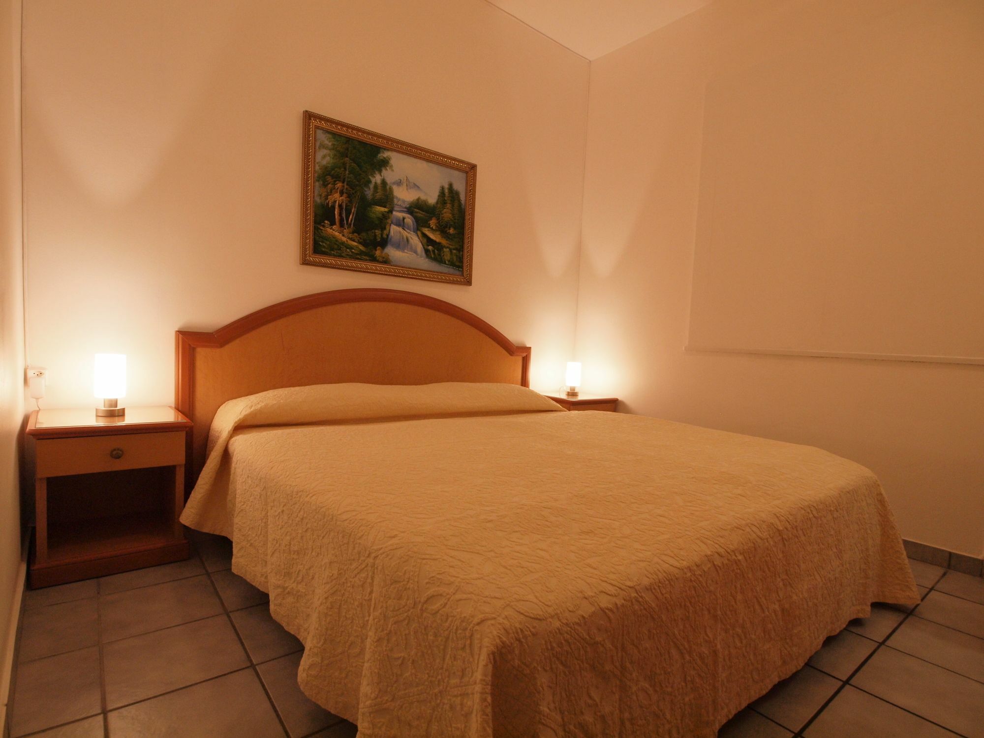 Easyrooms Dell'Angelo Locarno Ngoại thất bức ảnh